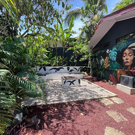 Hotel Mecca Puerto Viejo de Talamanca Exterior foto